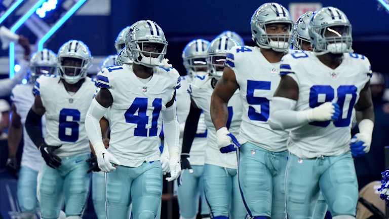 Analyzing Dallas Cowboys Pregame Sneakers